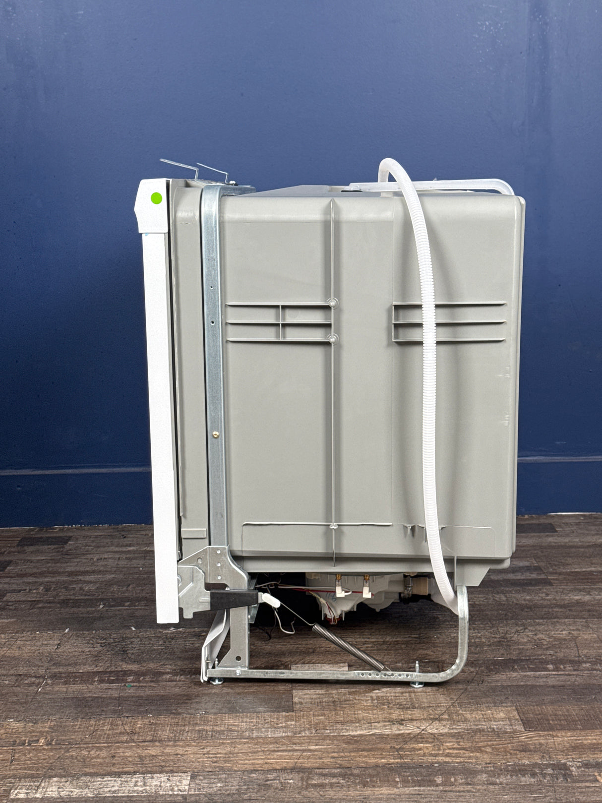 Frigidaire - 24 In. in. Front Control Built-In Tall Tub Dishwasher in White with 3-Cycles, 55 dBA