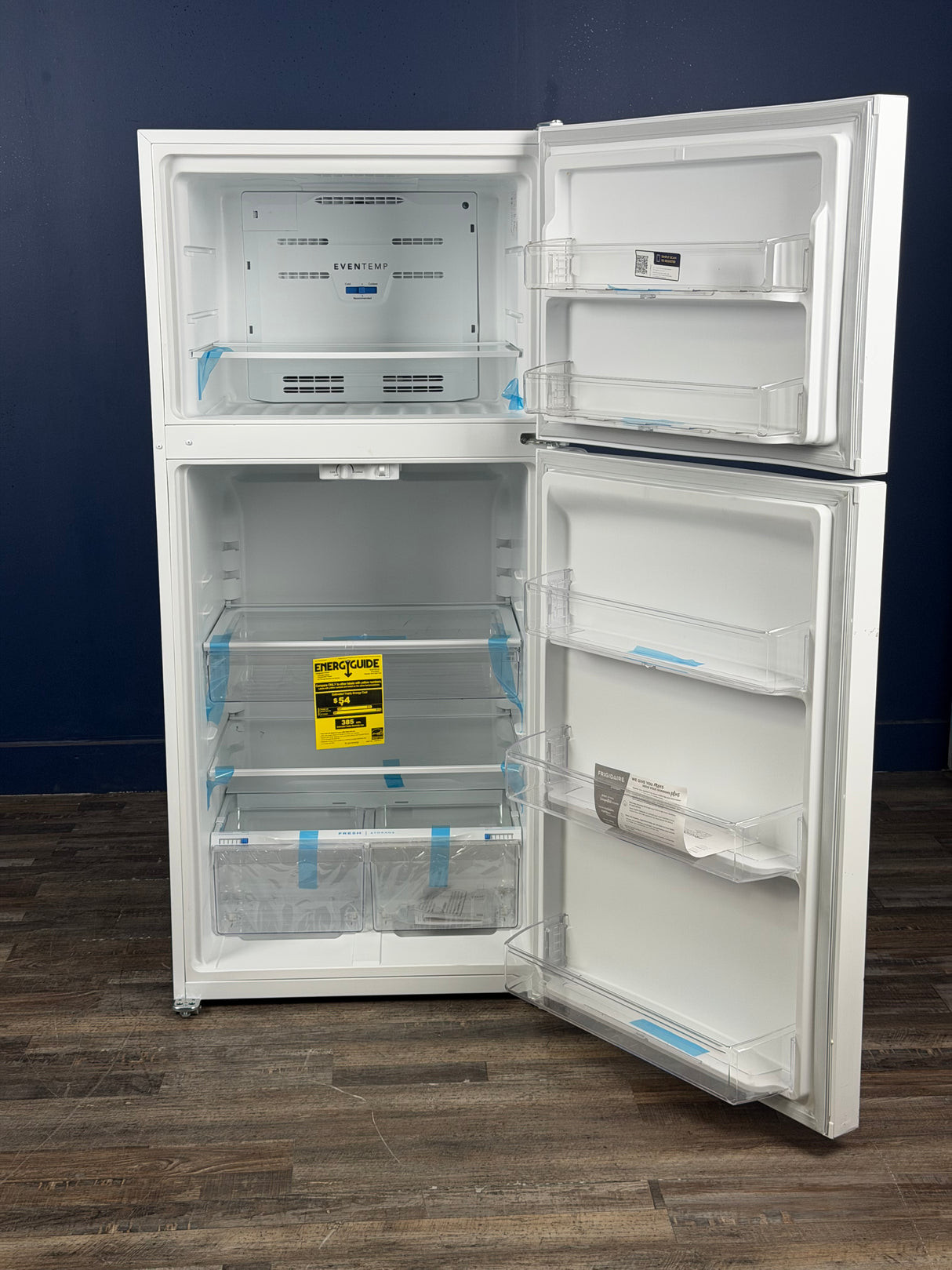 Frigidaire - 20 cu. ft. Garage Ready Top Freezer Refrigerator in White, ENERGY STAR