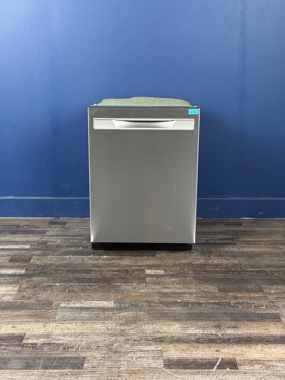 Frigidaire - Gallery 24 in. Top Control Built -In Tall Tub 49 dBA Dishwasher in Stainless Steel with 7-Cycles and 50 Min. Normal Wash
