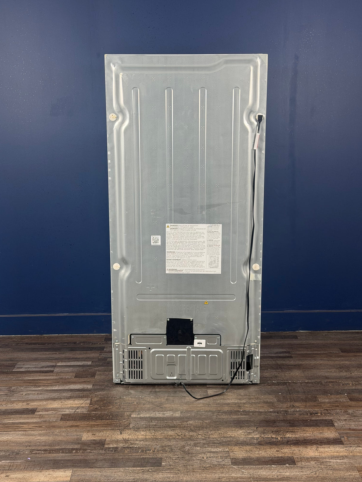 Frigidaire - 20 cu. ft. Garage Ready Frost Free Upright Freezer in White