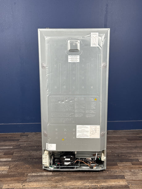 Frigidaire - 27.6 in. 14 cu. ft. Top Freezer Refrigerator in Fingerprint-Resistant Stainless Look, ENERGY STAR