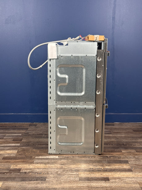 GE - 30 in. Double Smart Convection Wall Oven with No-Preheat Air Fry in Stainless Steel