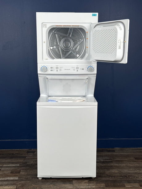 Frigidaire - 3.9 cu. ft. Washer and 5.6 cu. ft. Gas Dryer Combo in White with Quick Wash & Dry Cycle, MaxFill and Long Vent