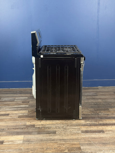 Frigidaire - 30 in. 5 Burner Freestanding Gas Range in Stainless Steel with Quick Boil and Even Baking Technology