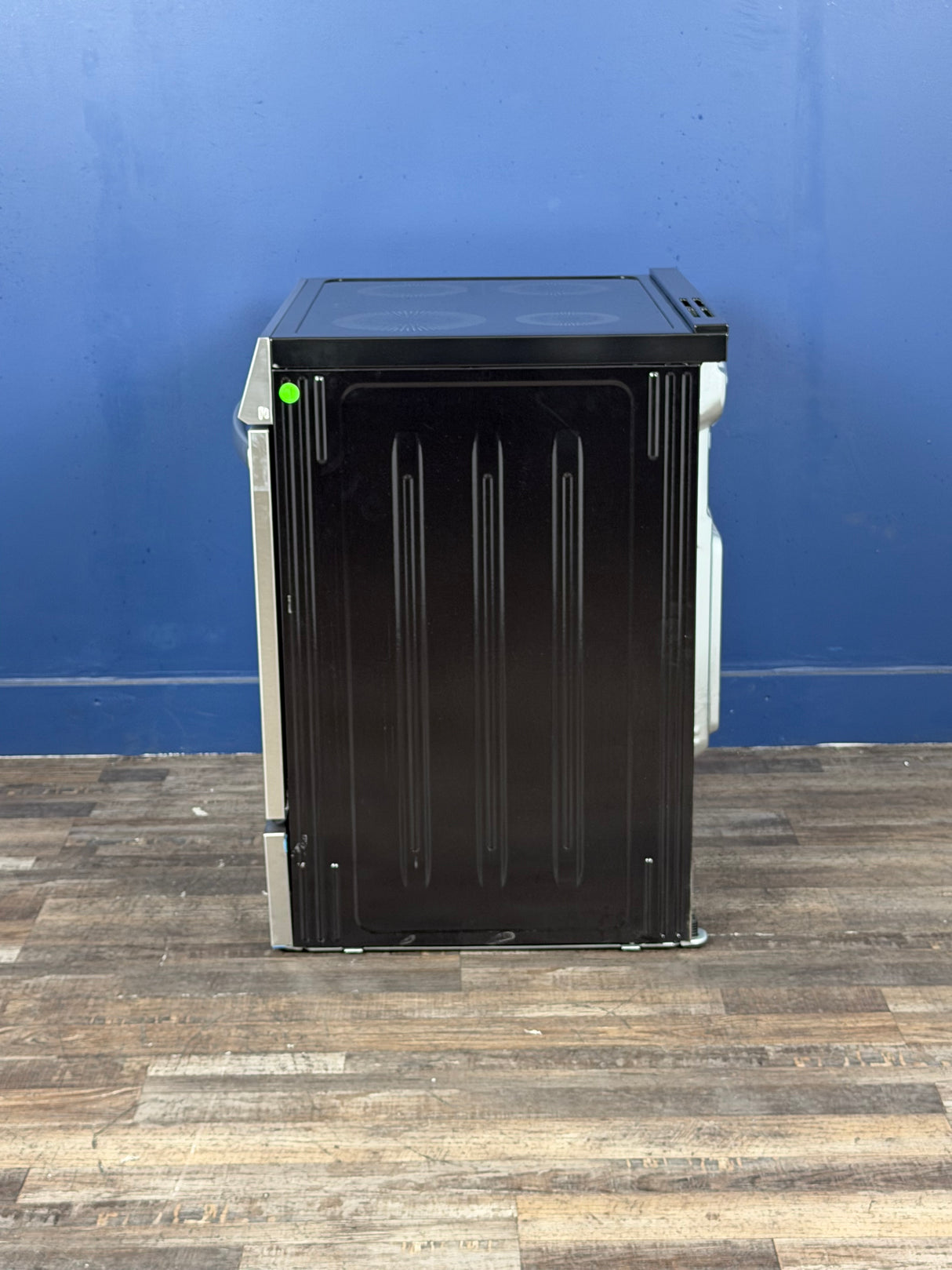 Frigidaire - 30 in 5.3 cu.ft. 4-Burner Element Slide-In Front Control Self-Cleaning Induction Range w/ Convection in Stainless Steel