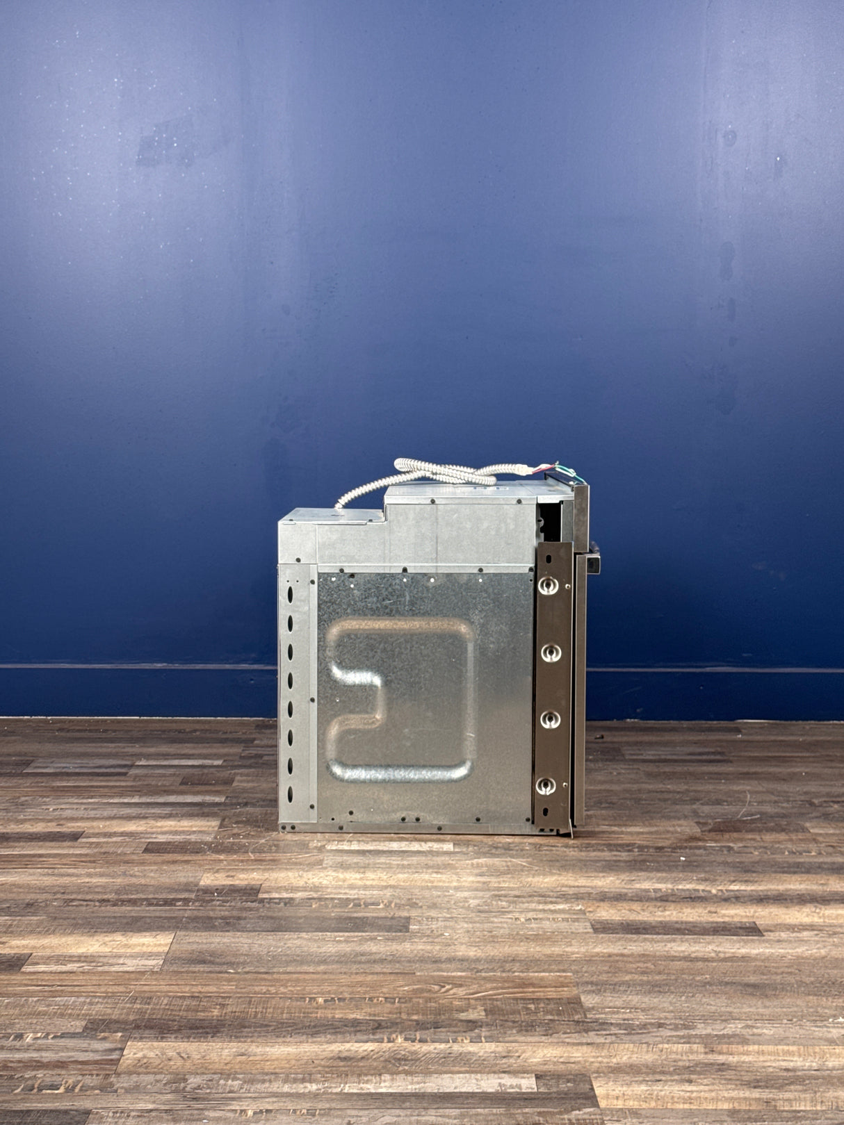 GE - 30 in. Smart Single Electric Wall Oven Self-Cleaning in Stainless Steel