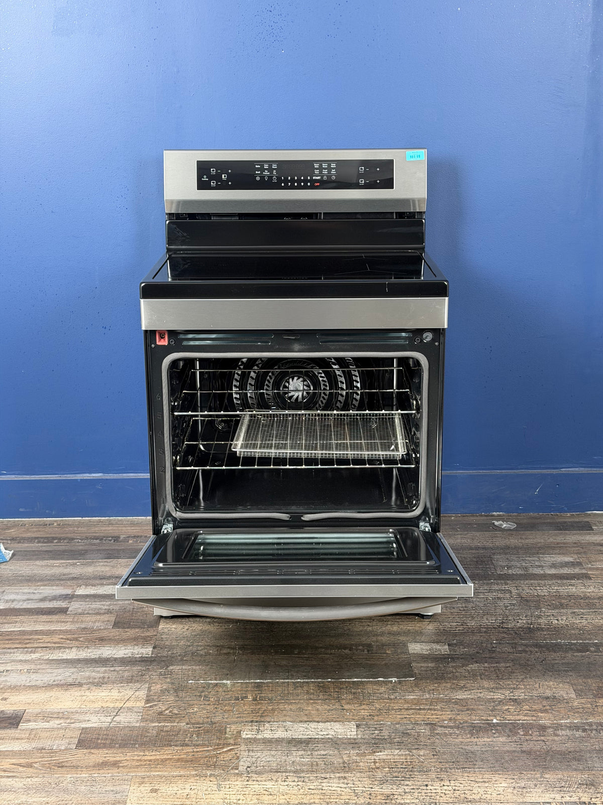 Frigidaire - Gallery 30 in. 4 Element Free-Standing Induction Range in Stainless Steel with Air Fry and Total Convection