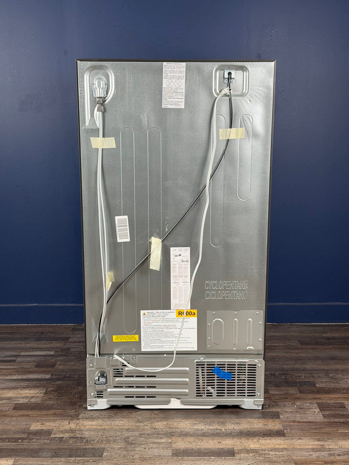 GE - 25.3 cu. ft. Side by Side Refrigerator in Fingerprint Resistant Stainless Steel, Standard Depth