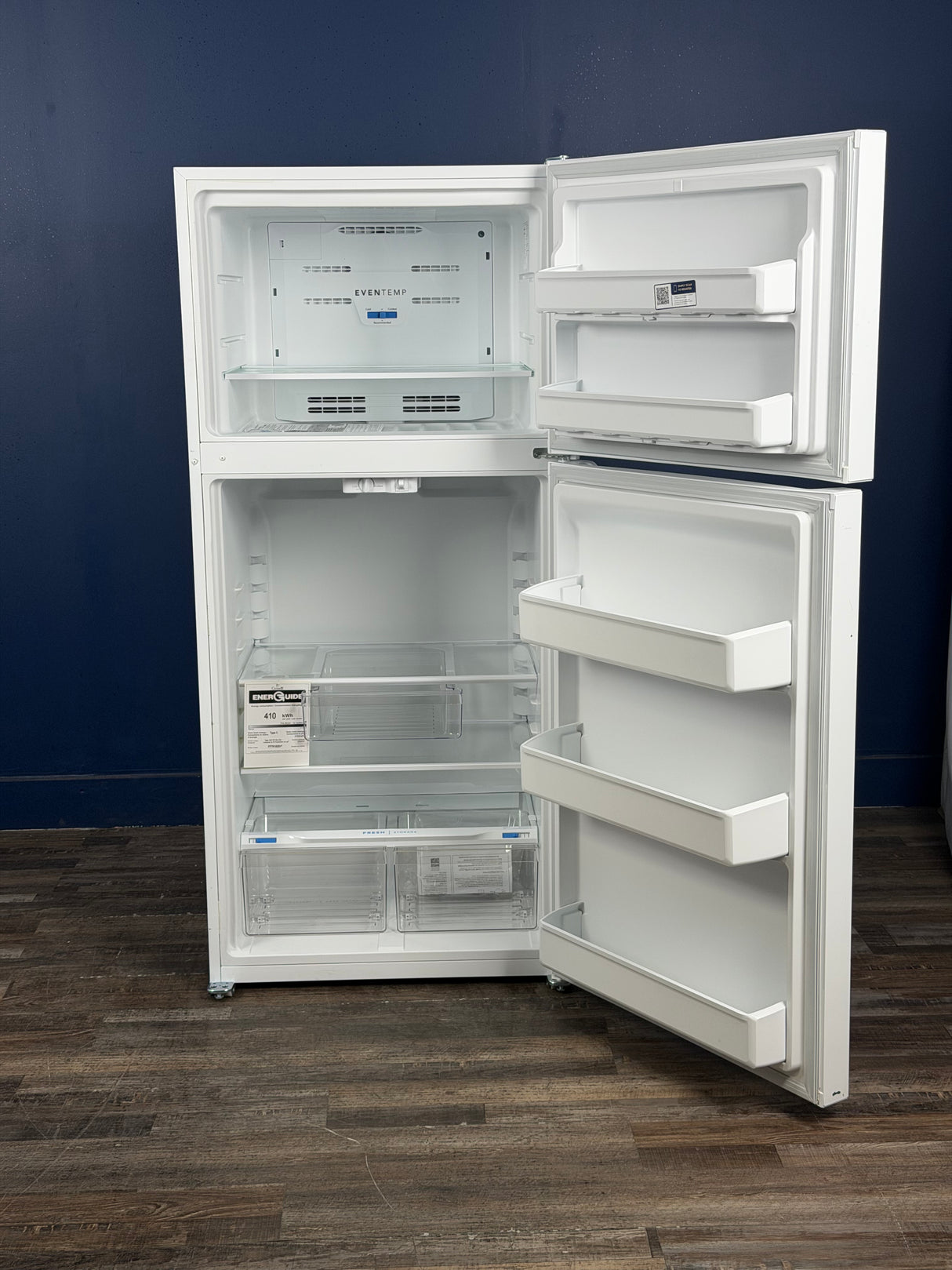 Frigidaire - 30 in. 18.3 cu. ft. Top Freezer Refrigerator, Garage Ready