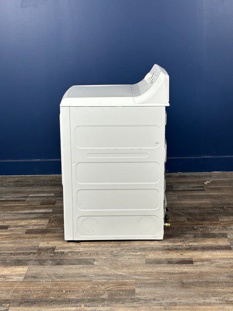 GE - 6.2 cu. ft. Capacity Gas Dryer with Up To 120 ft. Venting and Shallow Depth