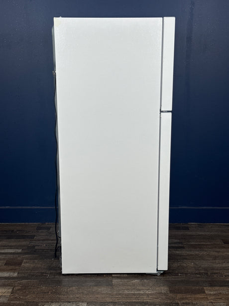 Frigidaire - 30 in. 18.3 cu. ft. Top Freezer Refrigerator, Garage Ready