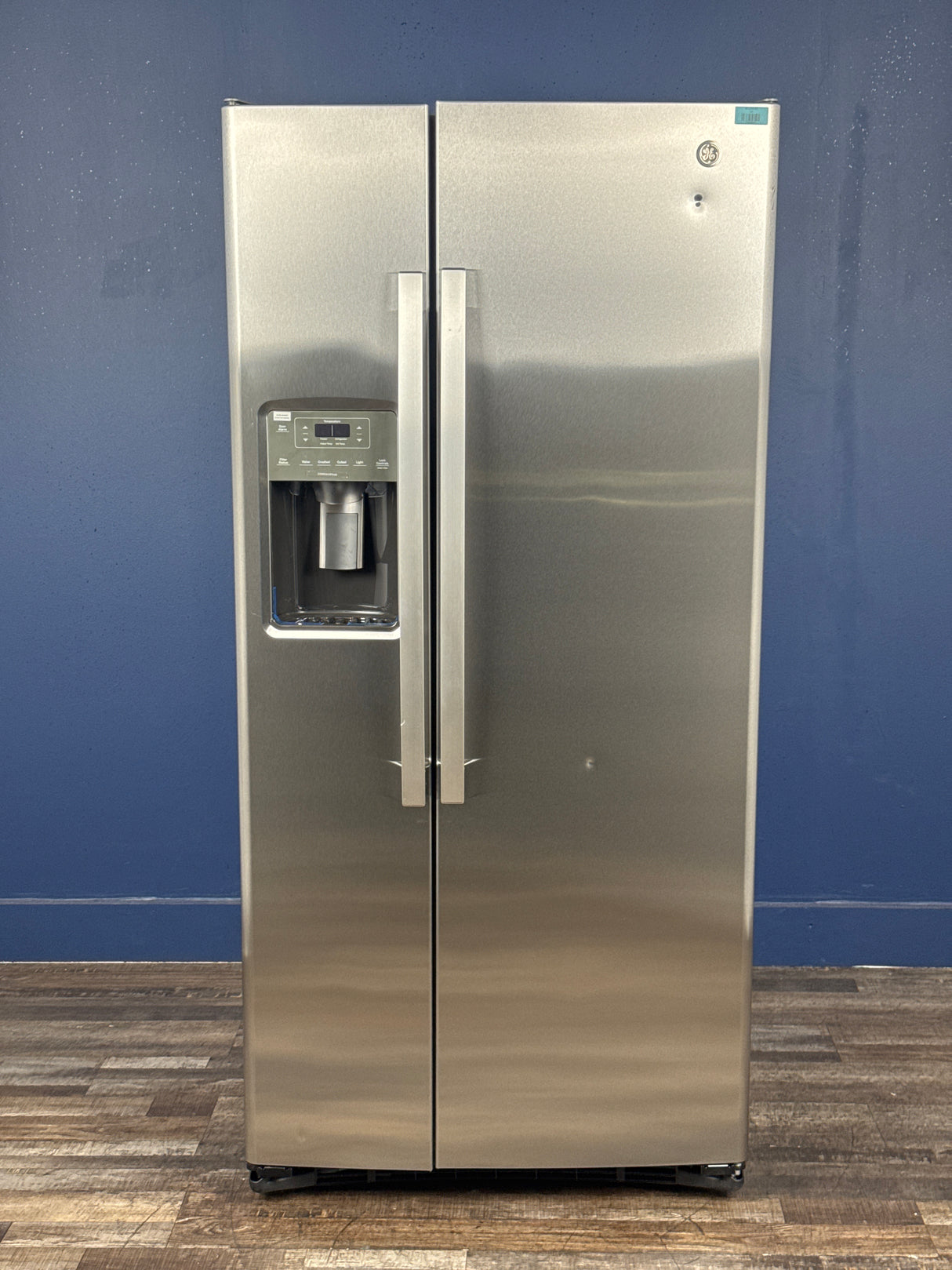 GE - 23.0 cu. ft. Side by Side Refrigerator in Fingerprint Resistant Stainless Steel, Standard Depth