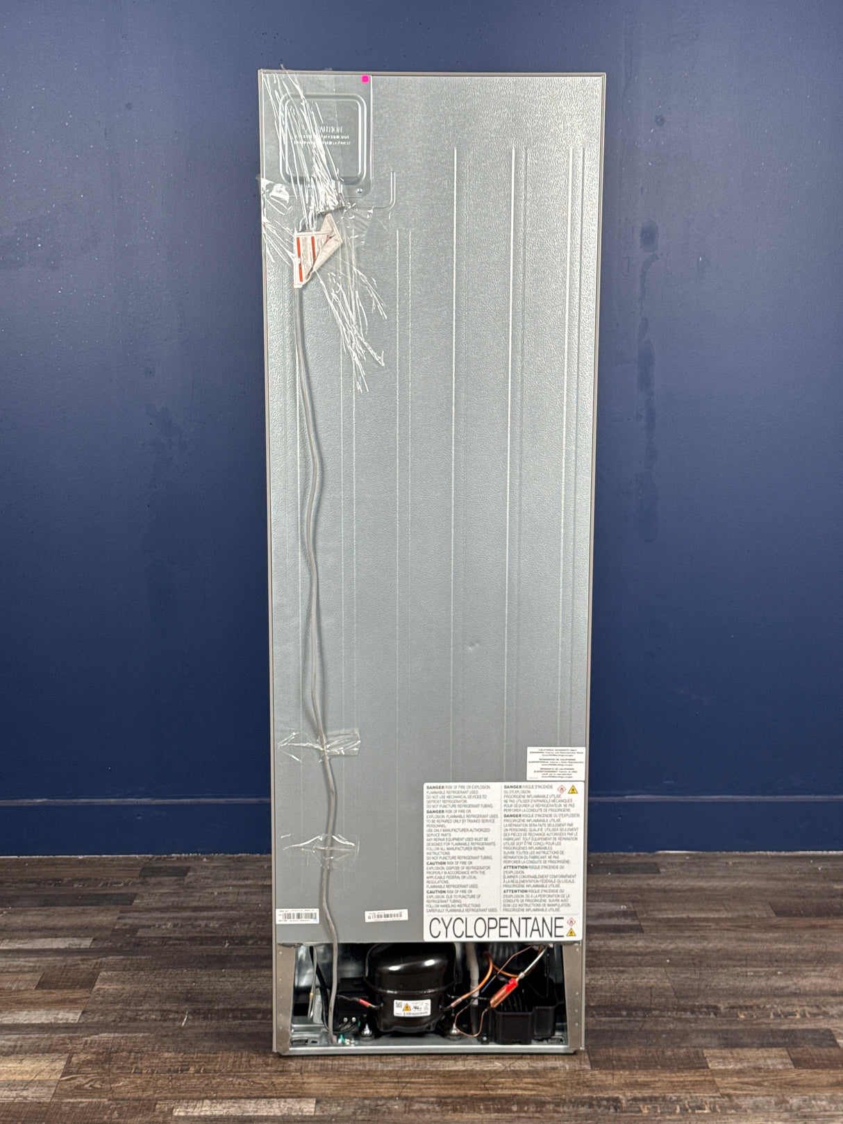 Frigidaire - 12 cu. ft. Garage Ready Bottom Freezer Refrigerator in Fingerprint-Resistant Stainless Look