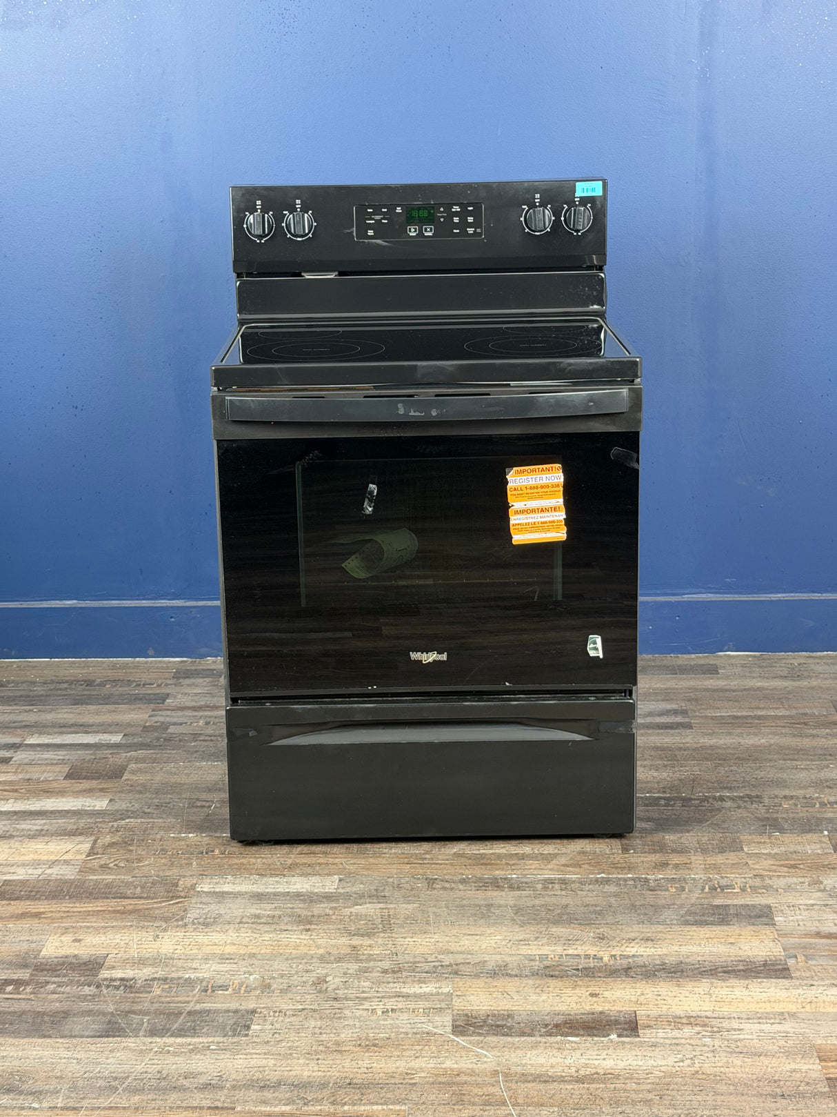 Whirlpool - 30 in. 4 Burner Element Freestanding Electric Range in Black with No Preheat Mode