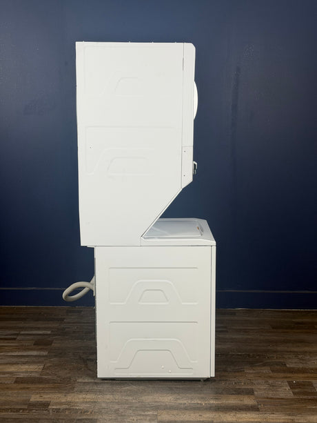GE - 3.8 cu. ft. Washer 5.9 cu. ft. Gas Dryer Combo in White