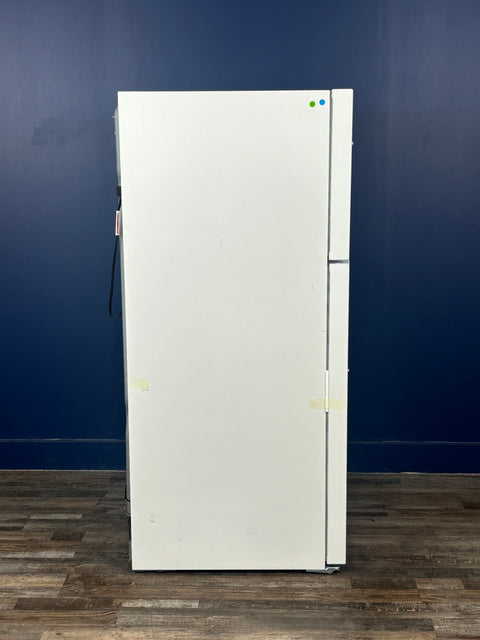 Frigidaire - 30 in. 20 cu. ft. Garage Ready Freestanding Top Freezer Refrigerator in White, ENERGY STAR