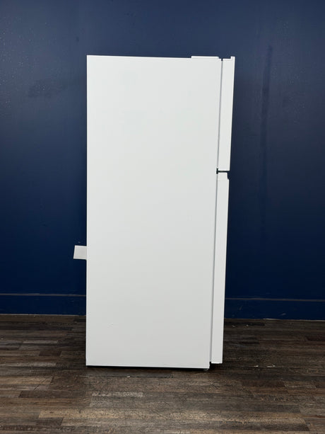Frigidaire - 29.7 in. 19 cu. ft. Standard Depth Garage Ready Top Freezer Refrigerator in White w/ Humidity-Controlled Crisper Drawers