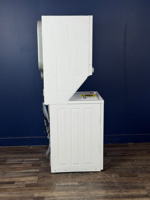 Frigidaire - 3.9 cu. ft. Washer and 5.6 cu. ft. Gas Dryer Combo in White with Quick Wash & Dry Cycle, MaxFill and Long Vent