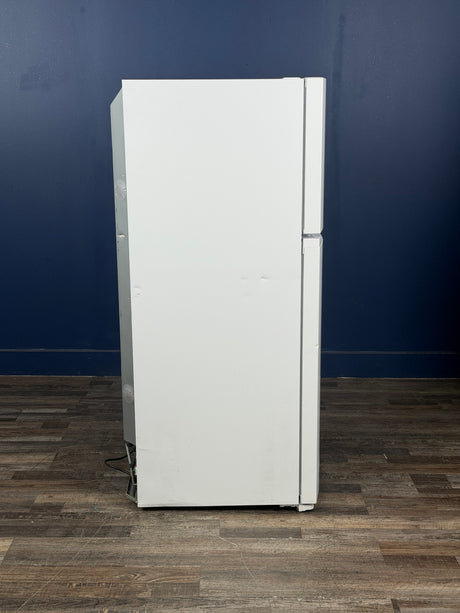 Frigidaire - 27.6 in. 14 cu. ft. Frost Free Top Freezer Refrigerator in White with EvenTemp Cooling System
