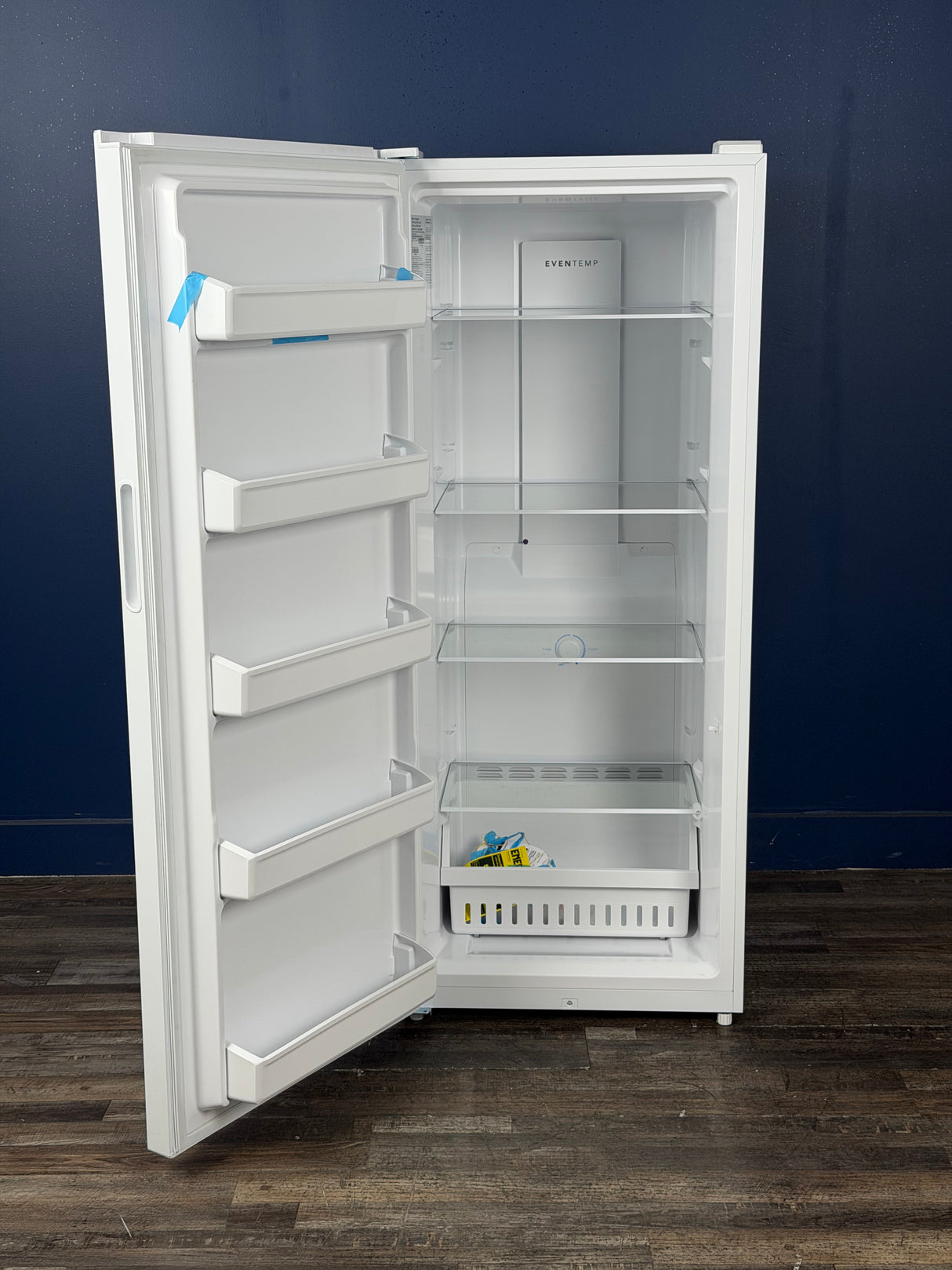 Frigidaire - 16 cu. ft. Garage Ready Convertible Frost Free Upright Freezer in White