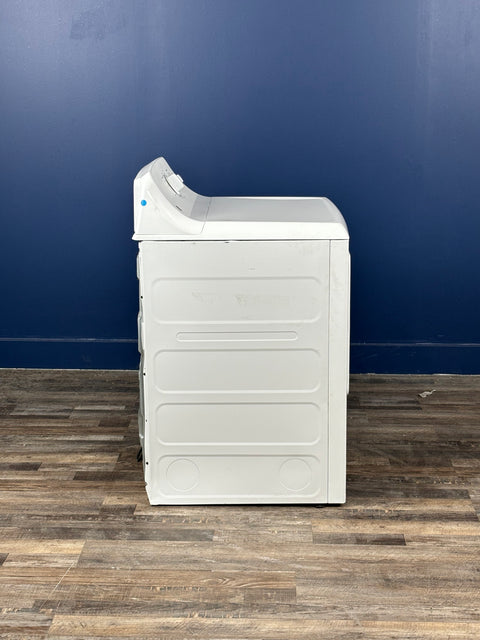 GE - 6.2 cu. ft. Capacity Gas Dryer with Up To 120 ft. Venting and Shallow Depth