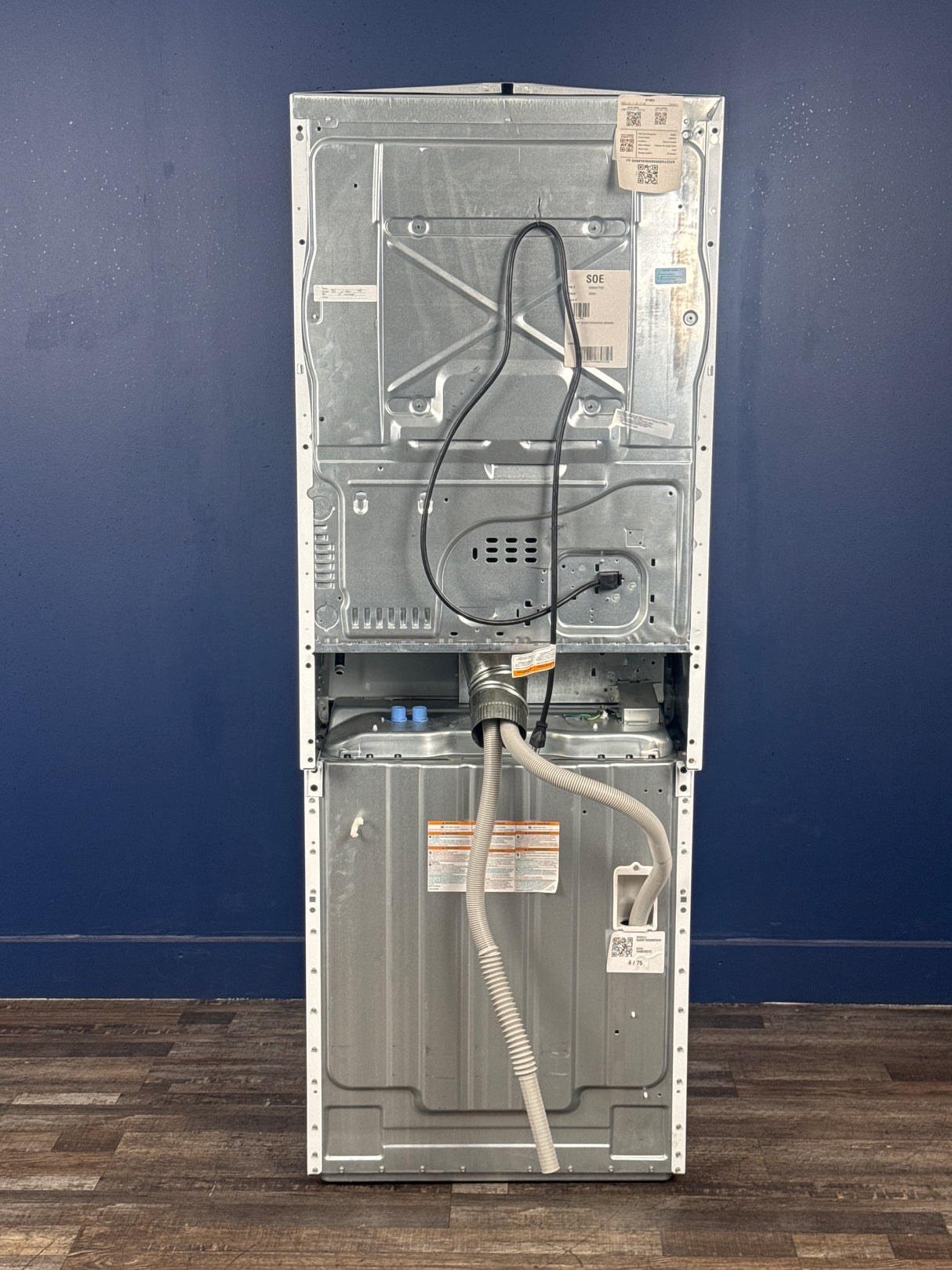 GE - 3.8 cu. ft. Washer 5.9 cu. ft. Gas Dryer Combo in White