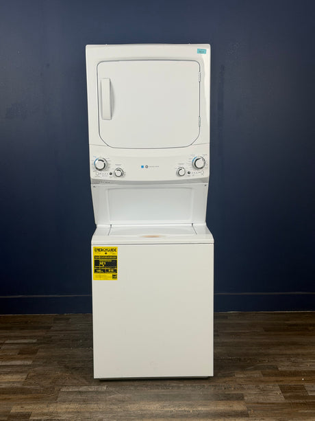 GE - 3.9 cu. ft. Washer 5.9 cu. ft. Gas Dryer Combo in White, ENERGY STAR