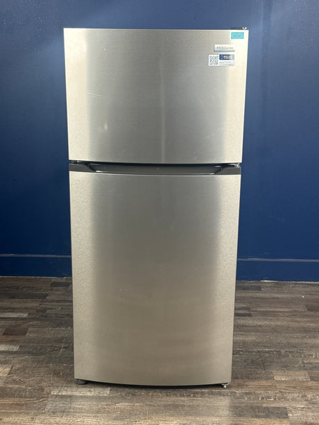 Frigidaire - 27.6 in. 14 cu. ft. Top Freezer Refrigerator in Fingerprint-Resistant Stainless Look, ENERGY STAR