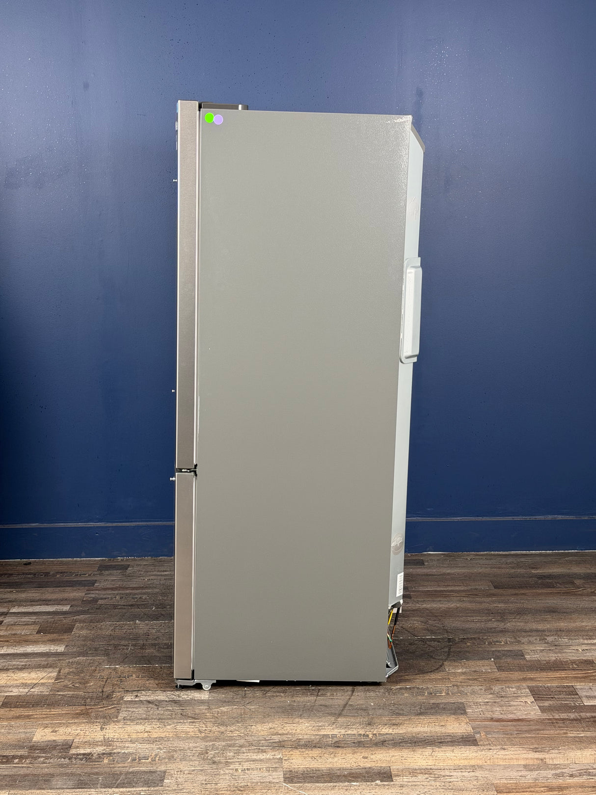Frigidaire - 31.5 in. 18 cu. ft. Counter Depth French Door Refrigerator in Fingerprint-Resistant Stainless Look
