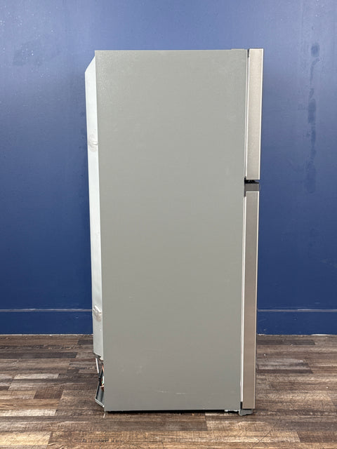 Frigidaire - 27.6 in. 14 cu. ft. Top Freezer Refrigerator in Fingerprint-Resistant Stainless Look, ENERGY STAR