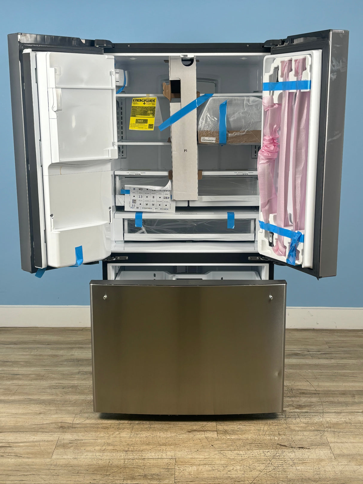 GE - 22.1 cu. ft. French Door Refrigerator in Fingerprint Resistant Stainless Steel, Counter Depth and ENERGY STAR