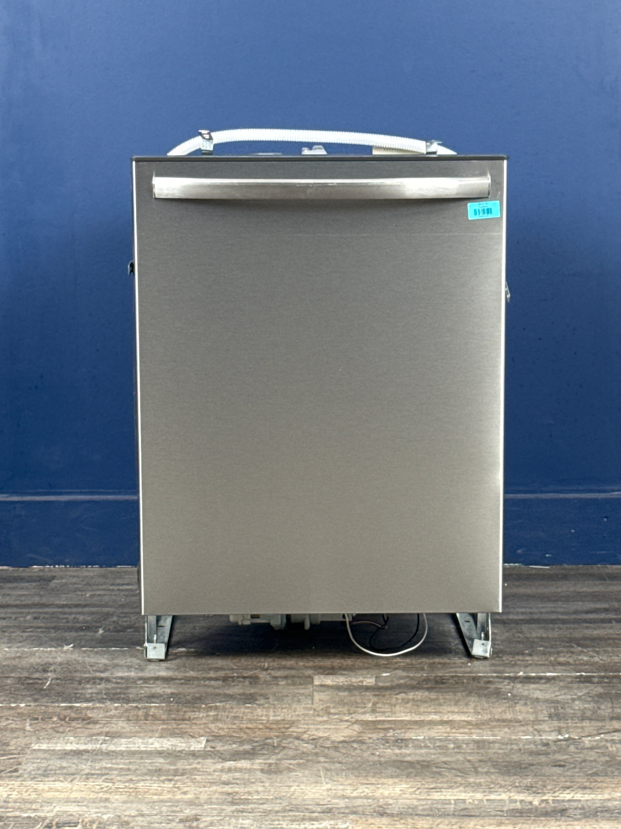 Frigidaire - Gallery 24 in. Stainless Steel Built-In Tall Tub 52 dBA Dishwasher with MaxBoost Dry