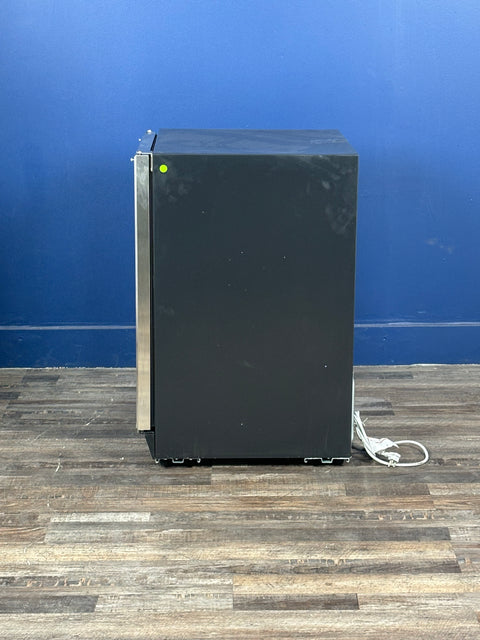 Frigidaire - Gallery 5.3 cu. ft. Beverage Center Cooler with LED Temperature Controls and Display, Single Zone, Stainless Steel