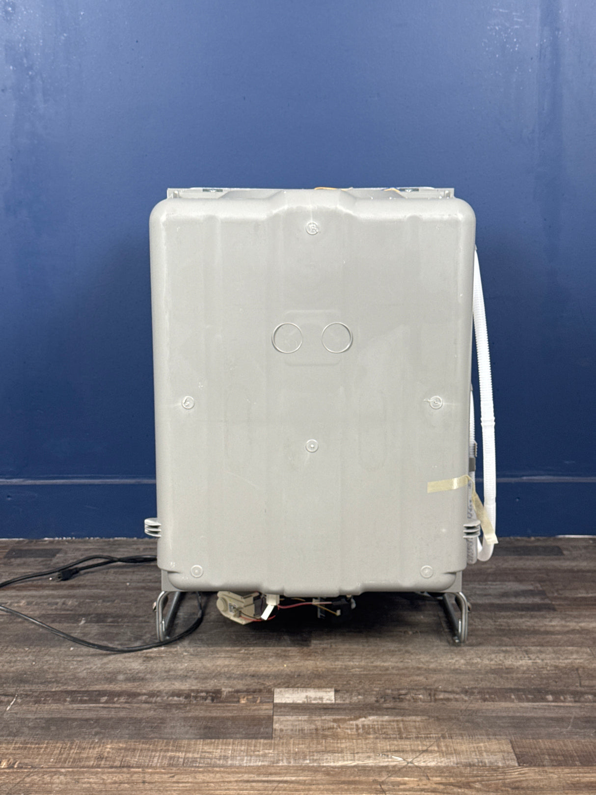 GE - 24 in. Built-In Tall Tub Front Control White Dishwasher with 60 dBA, ENERGY STAR