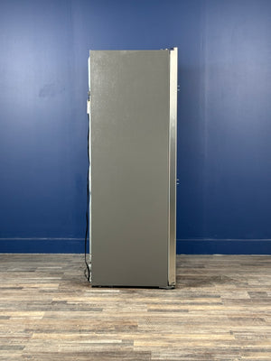 Frigidaire - Professional 19 cu. ft. Single Door Frost Free Upright Freezer in Smudge-Proof Stainless Steel, ENERGY STAR