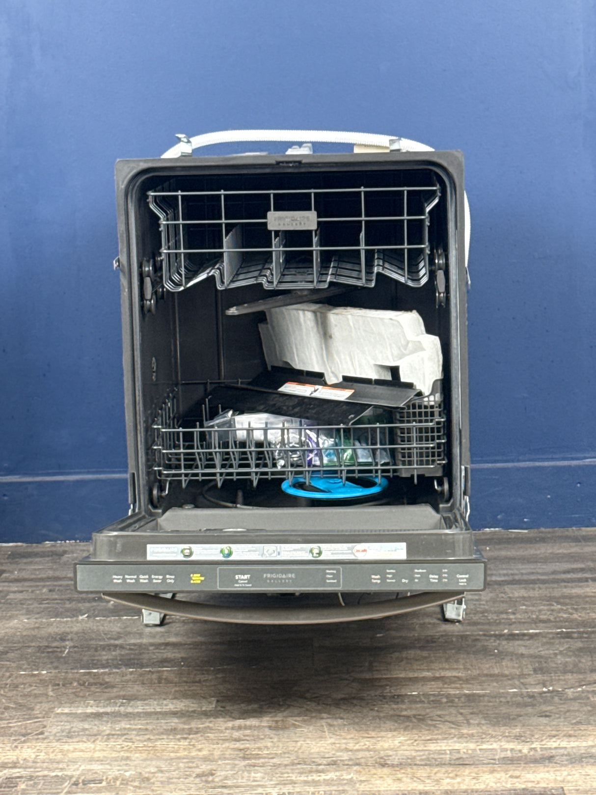 Frigidaire - Gallery 24 in. Stainless Steel Built-In Tall Tub 52 dBA Dishwasher with MaxBoost Dry