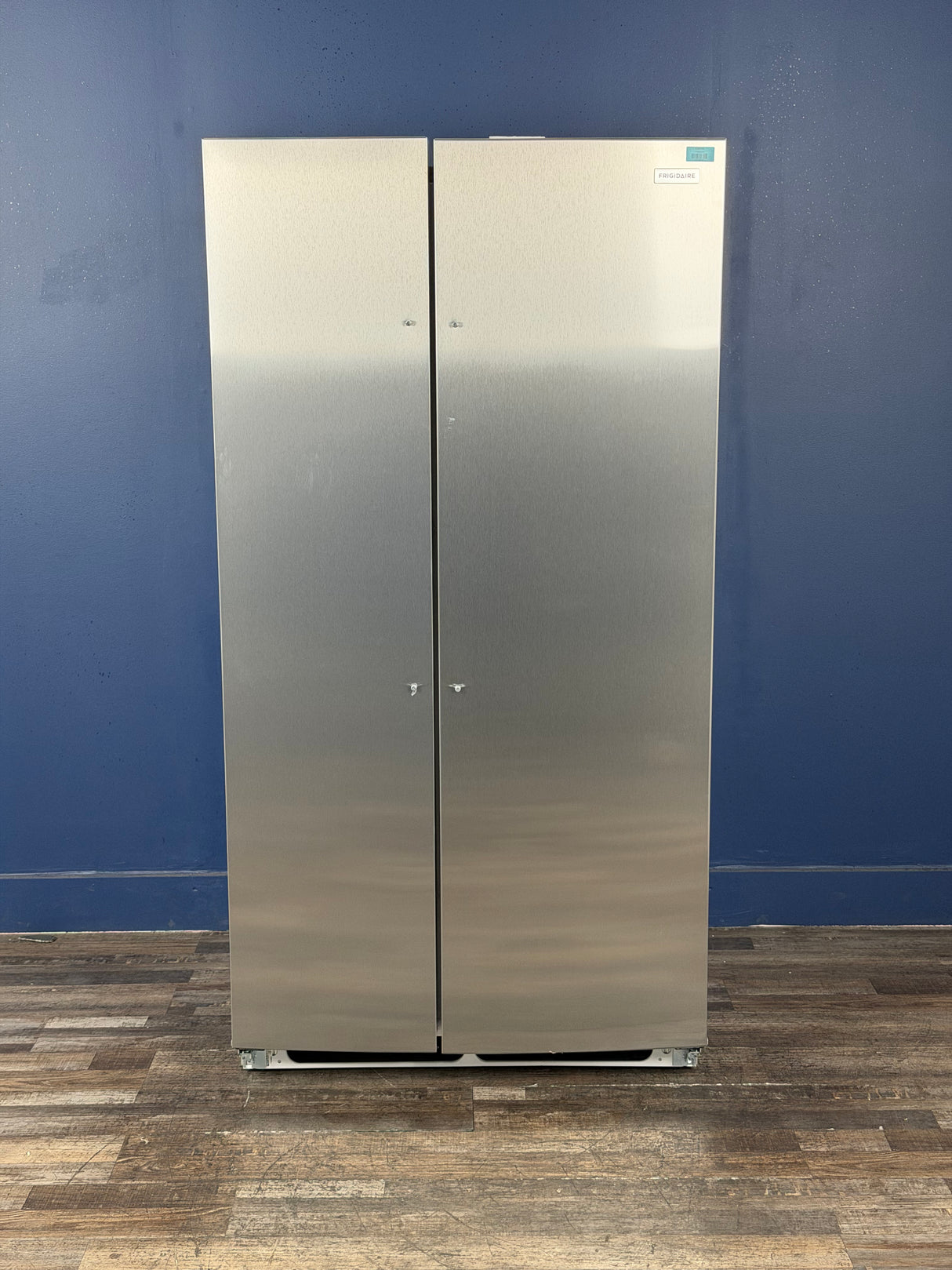 Frigidaire - 36 in. 26 cu. ft. Standard Depth Side-by-Side Refrigerator in Stainless Steel with CrispSeal Crispers