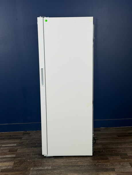 Frigidaire - 32.6 in. 20 cu. ft. Frost Free Defrost, Garage Ready Upright Freezer in White