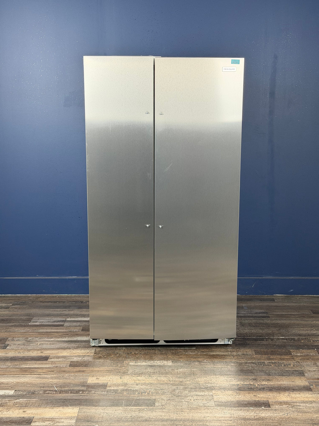 Frigidaire - 36 in. 26 cu. ft. Standard Depth Side-by-Side Refrigerator in Stainless Steel with CrispSeal Crispers