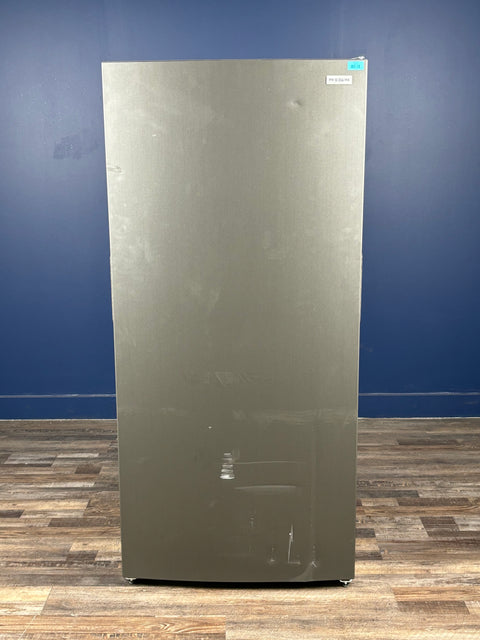 ACIMA 11/25/2025 - Frigidaire - 32.6 in. 20 cu. ft. Frost Free Defrost, Garage Ready Upright Freezer in Carbon