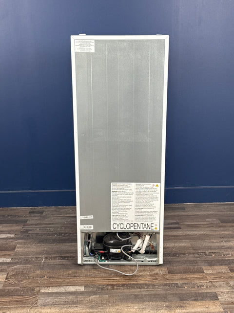 Frigidaire - 7 Cu. Ft. Garage Ready Upright Freezer in White, Energy Star