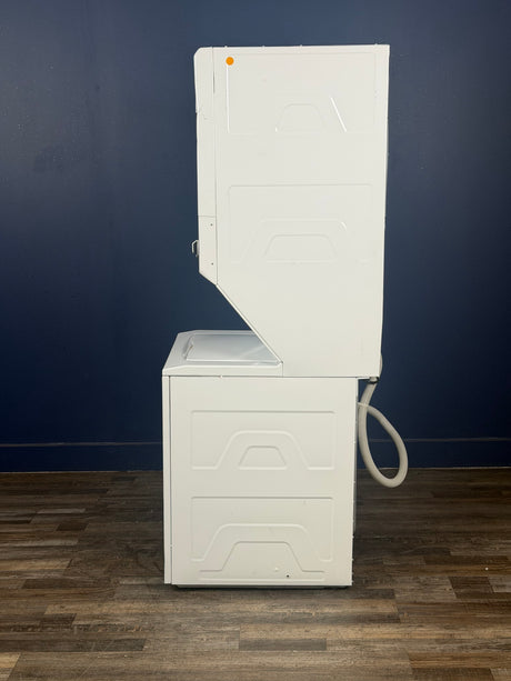 GE - 3.8 cu. ft. Washer 5.9 cu. ft. Gas Dryer Combo in White