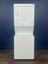 GE - 3.8 cu. ft. Washer 5.9 cu. ft. Gas Dryer Combo in White