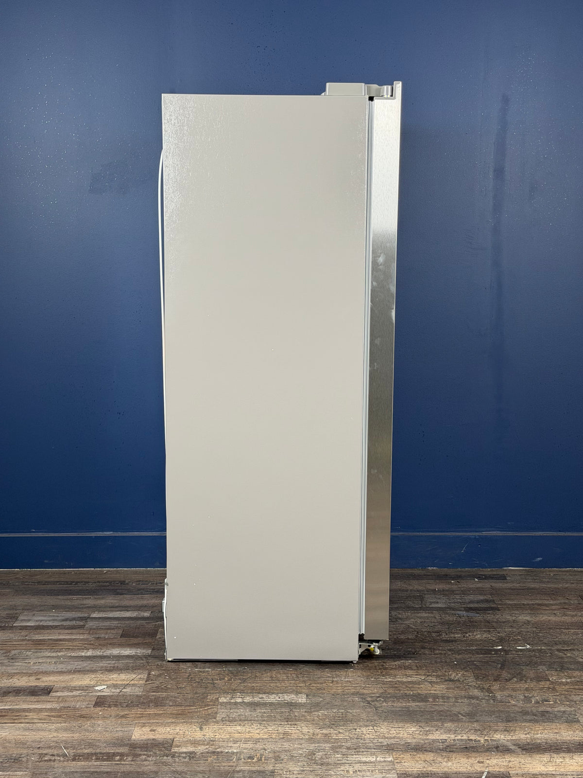 Frigidaire - 36.1 in. 22.3 cu. ft. Counter Depth Side-by-Side Refrigerator in Stainless Steel