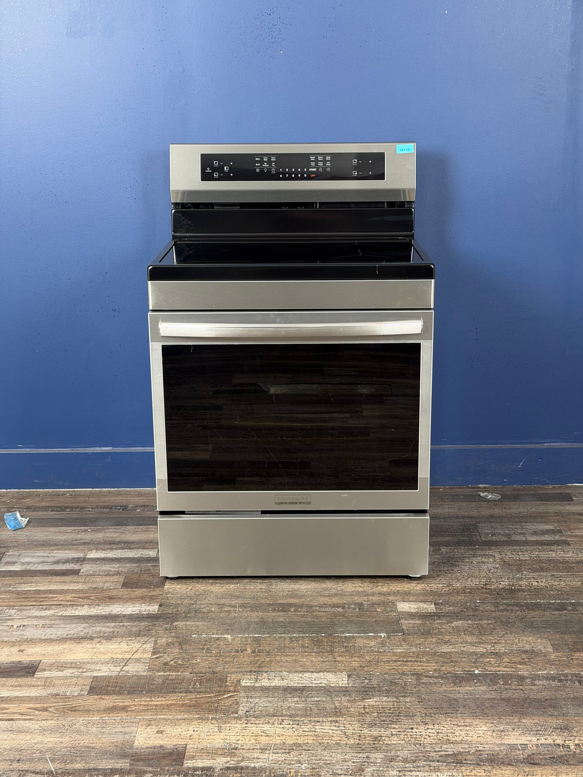 Frigidaire - Gallery 30 in. 4 Element Free-Standing Induction Range in Stainless Steel with Air Fry and Total Convection