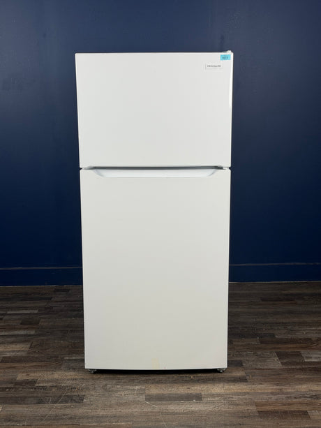 Frigidaire - 20 cu. ft. Garage Ready Top Freezer Refrigerator in White, ENERGY STAR