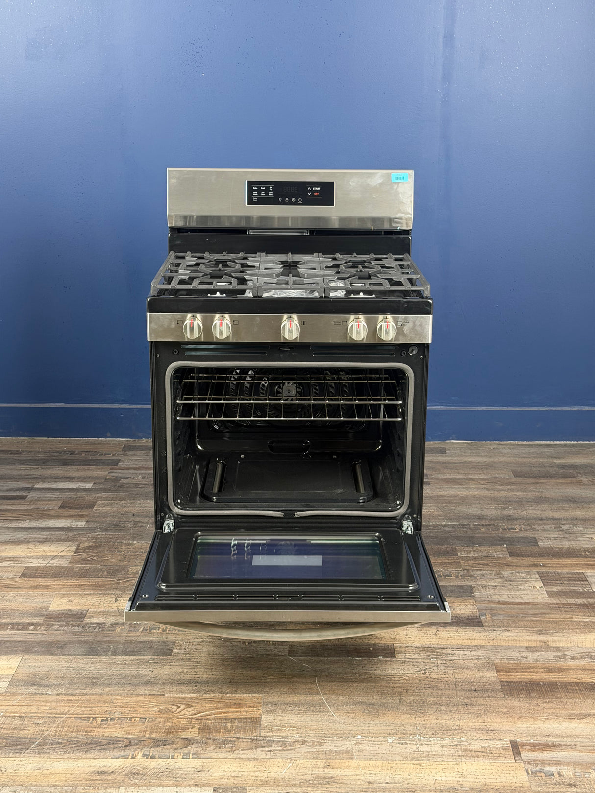Frigidaire - 30 in. 5.1 cu. ft. 5 Burner Freestanding Self-Cleaning Gas Range in Stainless Steel with Air Fry